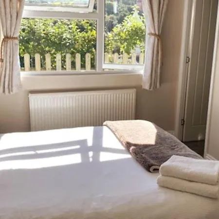 Beautifully Family Or Couples With Fabulous Views Holiday home